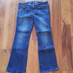 American Eagle bootcut jeans size 6 short